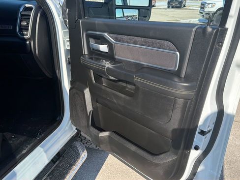 Used 2024 RAM 2500 Big Horn image 10