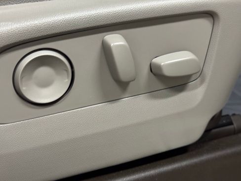 Certified 2023 Chevrolet Silverado 1500 LTZ image 34