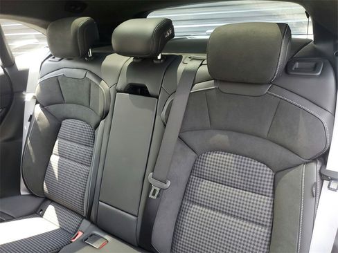 Used 2025 Porsche Taycan 4S image 15