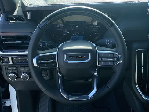 Used 2026 GMC Yukon XL Denali w/ Denali Reserve Package AWD/4WD image 19