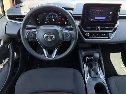 Used 2026 Toyota Corolla SE FWD image 11