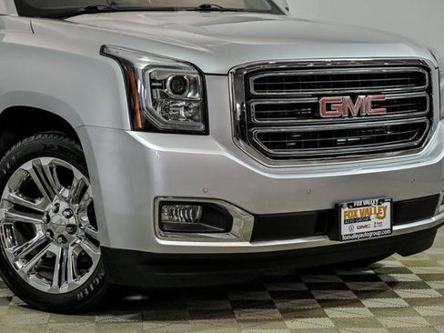 Used 2020 GMC Yukon SLT w/ Premium Edition image 2