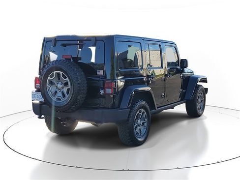 Used 2015 Jeep Wrangler Unlimited Rubicon w/ Connectivity Group image 3