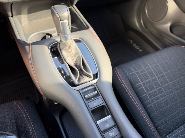 Used 2025 Honda HR-V Sport image 24