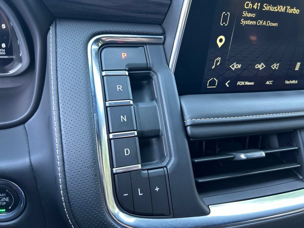 Used 2023 GMC Yukon SLT w/ SLT Premium Package RWD image 32