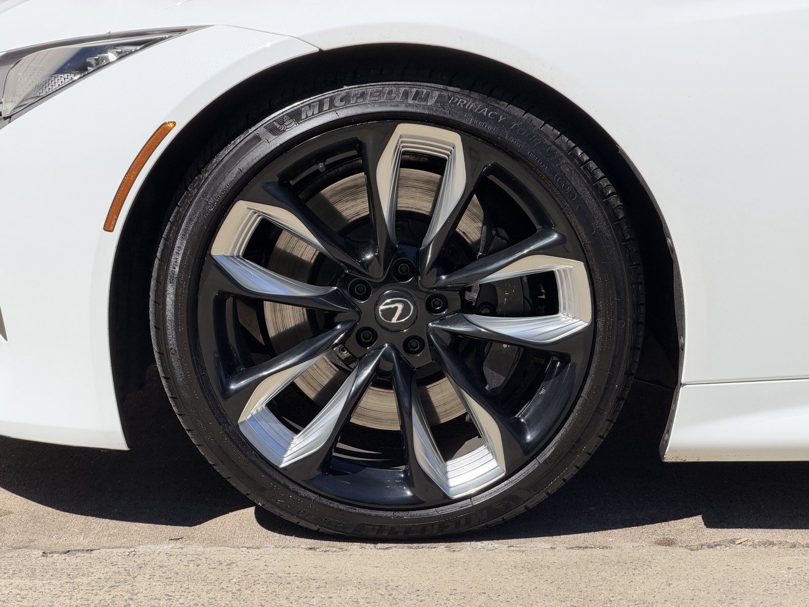 Used 2024 Lexus LC 500 Coupe w/ Dynamic Handling Package RWD image 11