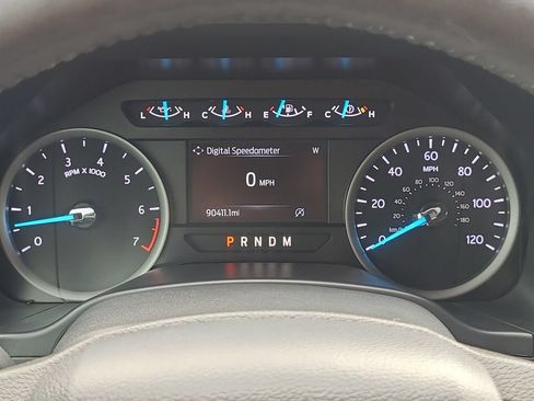 Used 2020 Ford Expedition XLT w/ FX4 Off-Road Package AWD/4WD image 11