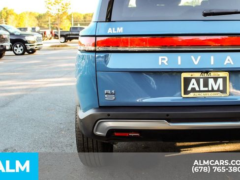 Used 2024 Rivian R1S Adventure image 13