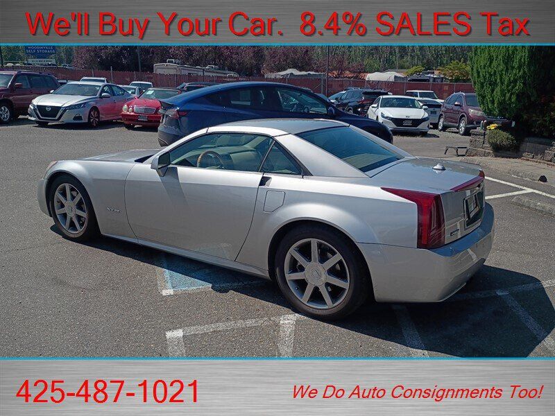 Used 2005 Cadillac XLR RWD image 16