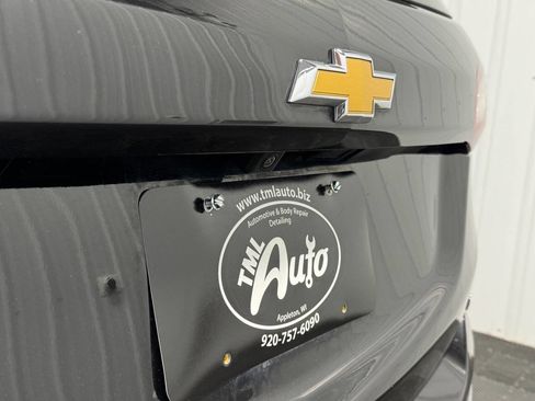 Used 2019 Chevrolet Equinox LT w/ Driver Convenience Package FWD image 6