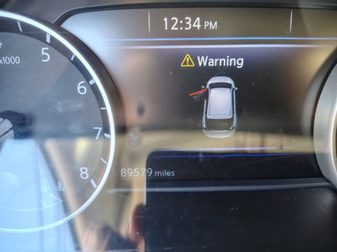 Used 2020 Nissan Murano SV image 24