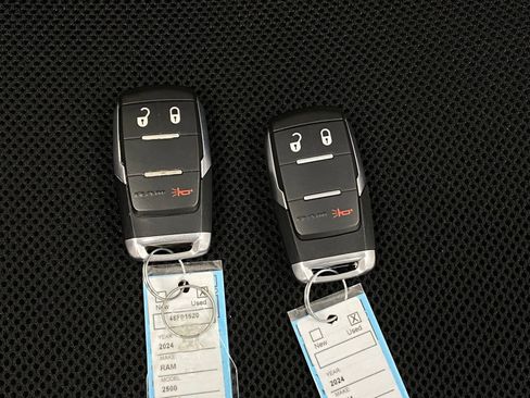 Used 2024 RAM 2500 Big Horn image 10