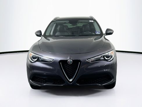 Used 2019 Alfa Romeo Stelvio Ti image 2