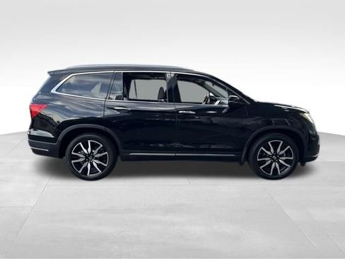 Used 2021 Honda Pilot Touring image 6