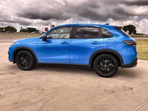 Certified 2026 Honda HR-V Sport image 4