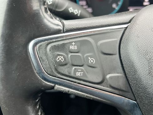 Used 2018 Chevrolet Equinox LT image 23