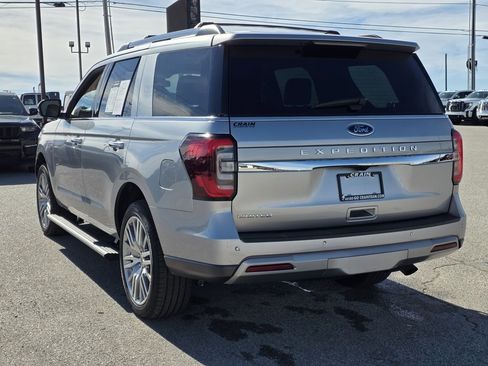 Used 2024 Ford Expedition Limited image 5