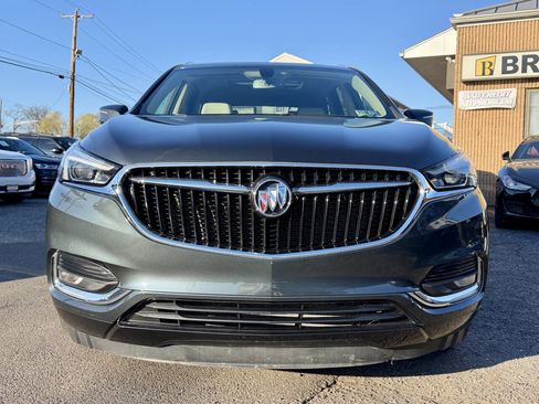Used 2020 Buick Enclave Essence image 2