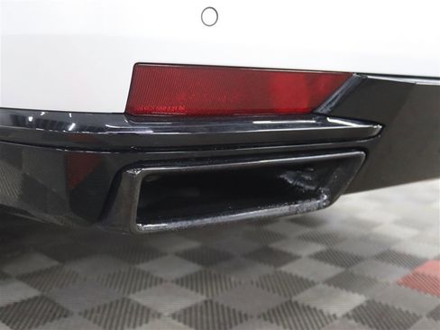 Used 2022 Cadillac Escalade ESV Sport Platinum image 8