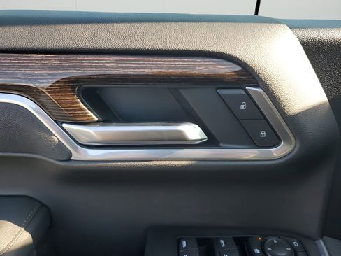 New 2026 GMC Sierra 1500 Elevation image 27