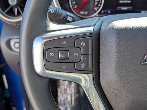 Used 2025 Chevrolet Blazer Premier w/ Enhanced Convenience Package image 22