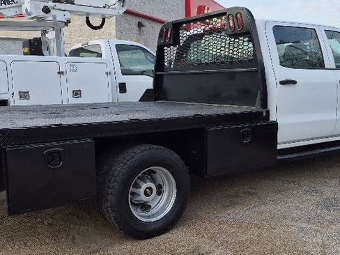 Used 2019 Chevrolet Silverado 3500 W/T w/ WT Convenience Package image 4