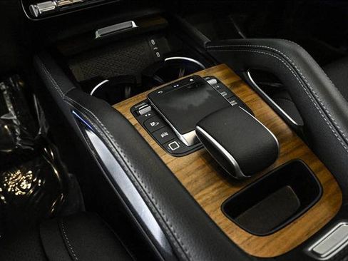 Certified 2025 Mercedes-Benz GLE 350 4MATIC w/ 3rd Row Seat Package image 13