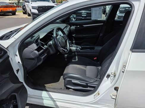 Used 2020 Honda Civic Sport image 9