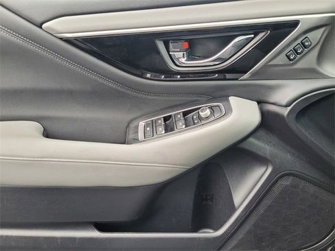Used 2021 Subaru Outback Limited image 24