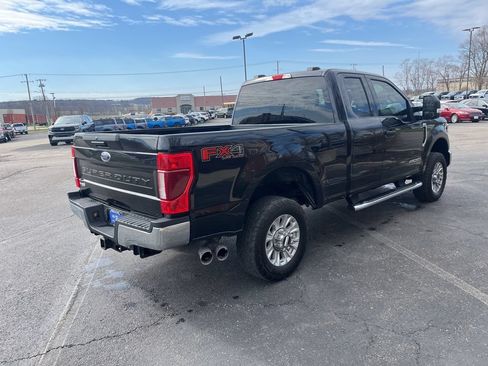 Used 2020 Ford F350 XLT w/ FX4 Off-Road Package AWD/4WD image 9