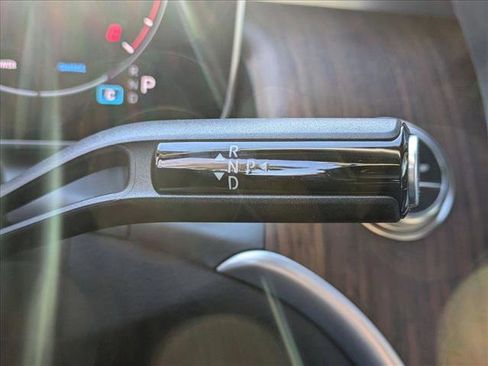 Used 2026 Mercedes-Benz GLC 300 4MATIC image 12