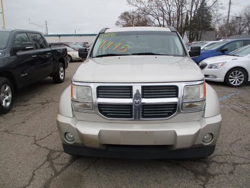 Used 2008 Dodge Nitro SLT image 2