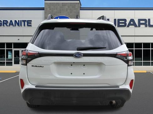 Certified 2025 Subaru Forester Premium AWD/4WD image 9
