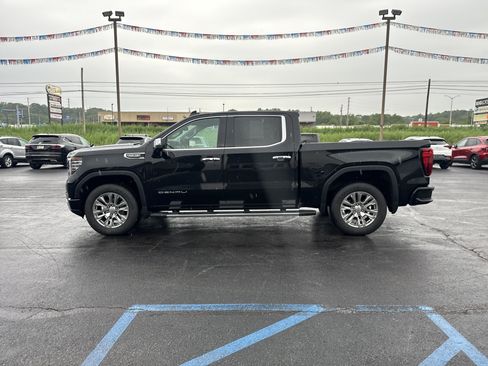 Used 2022 GMC Sierra 1500 Denali AWD/4WD image 7