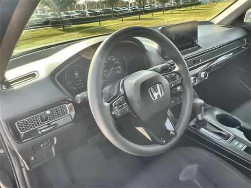 Used 2025 Honda Civic LX image 15