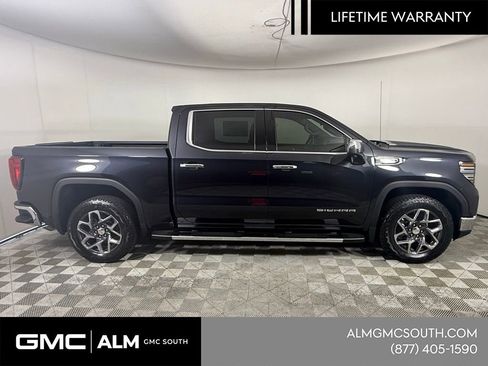 New 2025 GMC Sierra 1500 SLT w/ SLT Premium Package RWD image 11