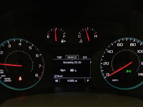 Used 2022 Chevrolet Malibu LS image 30