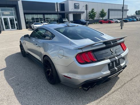 Used 2022 Ford Mustang Shelby GT500 w/ Technology Package RWD image 7