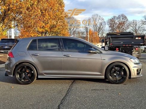 Used 2017 Volkswagen Golf R 4-Door image 7