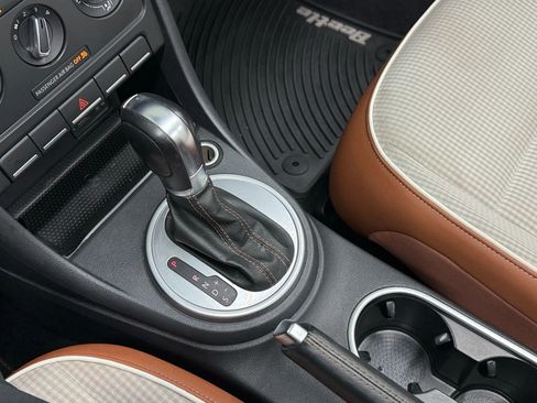 Used 2017 Volkswagen Beetle 1.8T Classic image 28