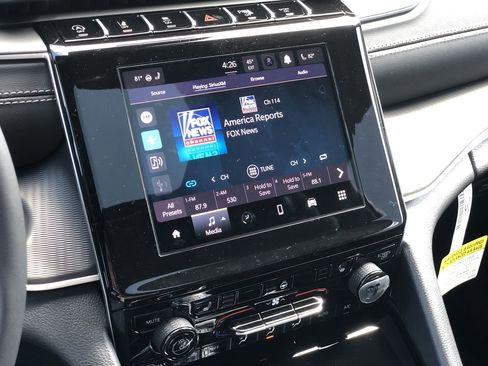 New 2026 Jeep Grand Cherokee Laredo image 28