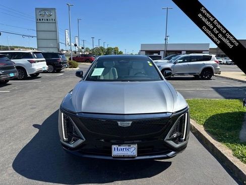 Used 2025 Cadillac Lyriq Sport AWD/4WD image 2