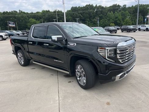 Used 2024 GMC Sierra 1500 Denali AWD/4WD image 12