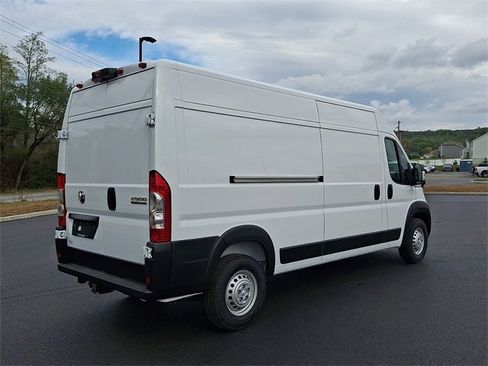 New 2025 RAM ProMaster 2500 w/ Convenience Group image 10