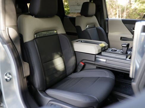 New 2026 GMC Hummer EV SUV image 44