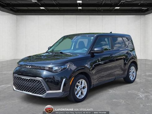 Certified 2023 Kia Soul LX w/ Option Group 015 FWD image 1