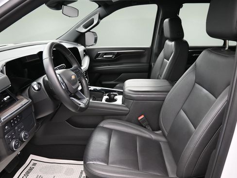 Used 2025 Chevrolet Tahoe LT AWD/4WD image 26