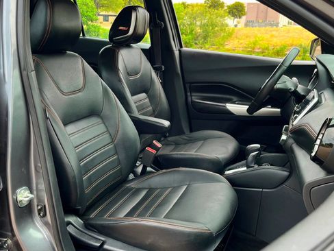 Used 2019 Nissan Kicks SR w/ SR Premium Package FWD image 21