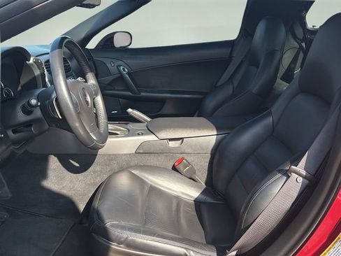 Used 2007 Chevrolet Corvette Coupe w/ Preferred Equipment Group RWD image 12