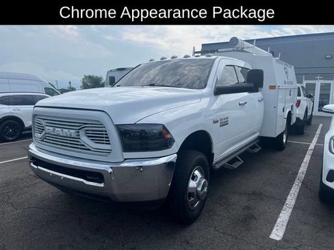 Used 2016 RAM 3500 Tradesman w/ Chrome Appearance Group AWD/4WD image 2